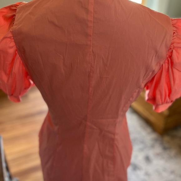 Nylon apparel pink puff sleeve blouse with bow tie front and gold buttons medium - Picture 7 of 7